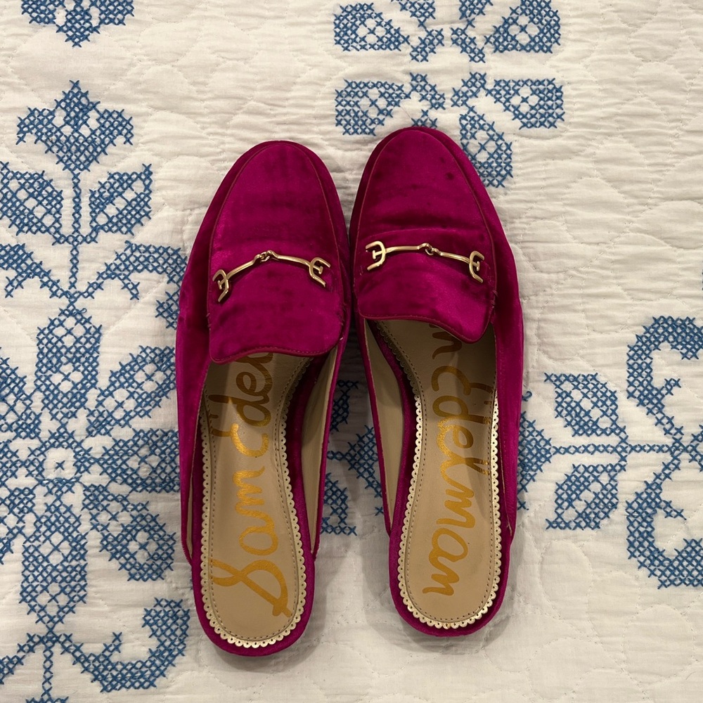 Sam Edelman Women's Velvet Raspberry Loafers